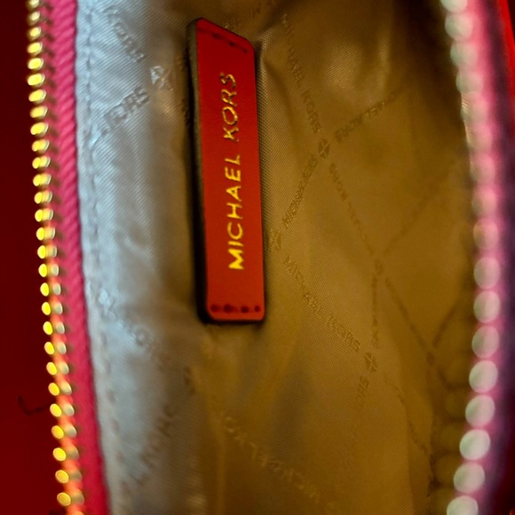 BRAND NEW Michael Kors purse! - Picture 5 of 6